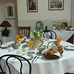 La Petite Maison