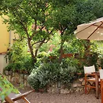 La Petite Maison